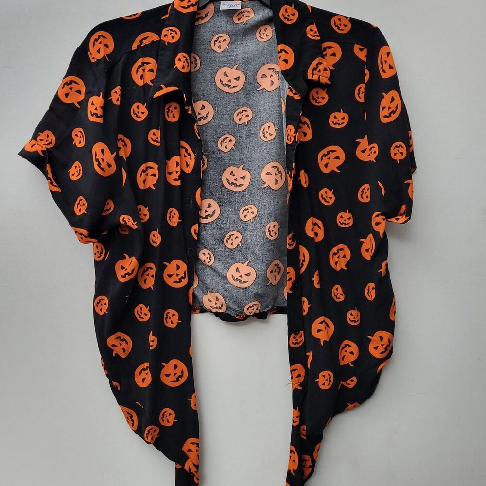 Spirit halloween Women's Black and Orange Shirt